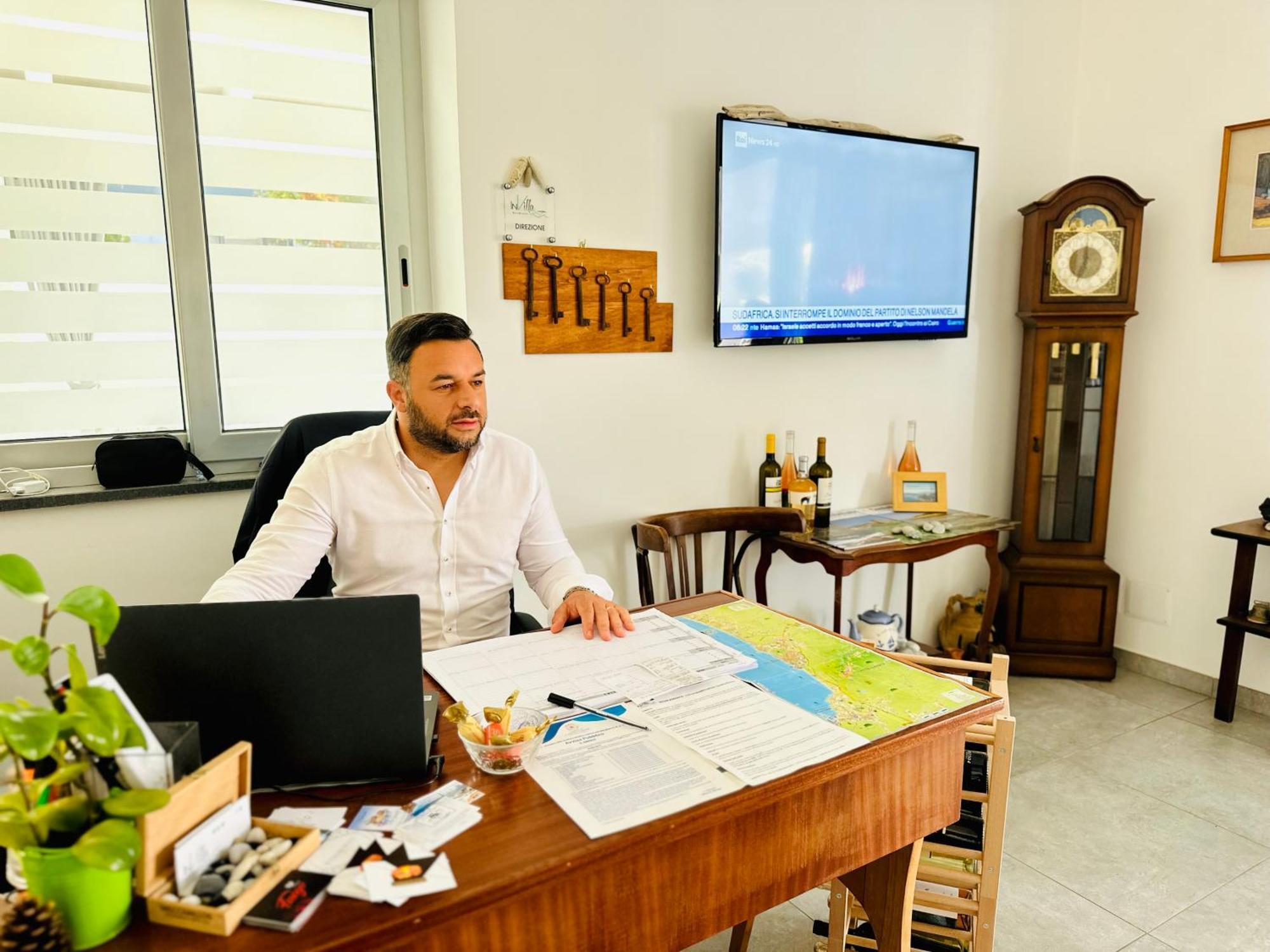 Invilla Bed&Breakfast - Quality Rooms Санта-Мария-ди-Кастеллабате Экстерьер фото